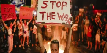 Protest outside US embassy in Tel Aviv, demand halt to arms sales to Israel