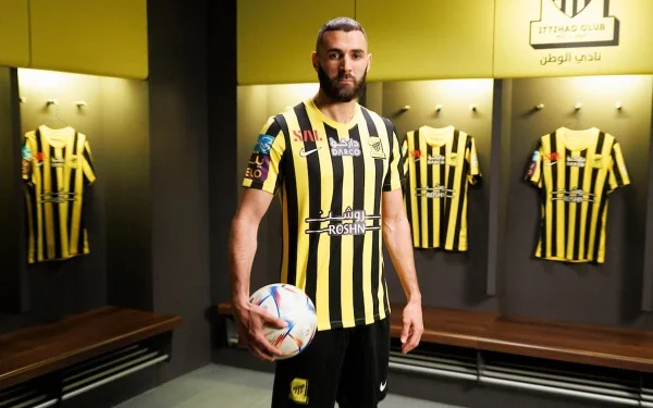 Star footballer Karim Benzema begins to consider retirement