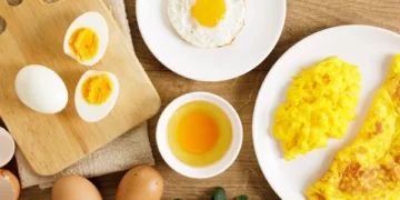 Boiled eggs or omelets, which is healthier?