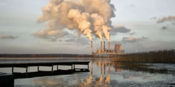 What deadly medical condition can air pollution cause?