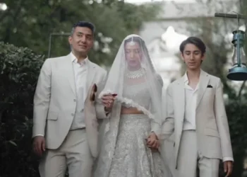 Mahira Khan gets emotional as she recalls wedding moments with son