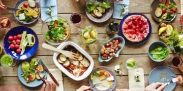 Eating after 5pm can increase the risk of what serious disease