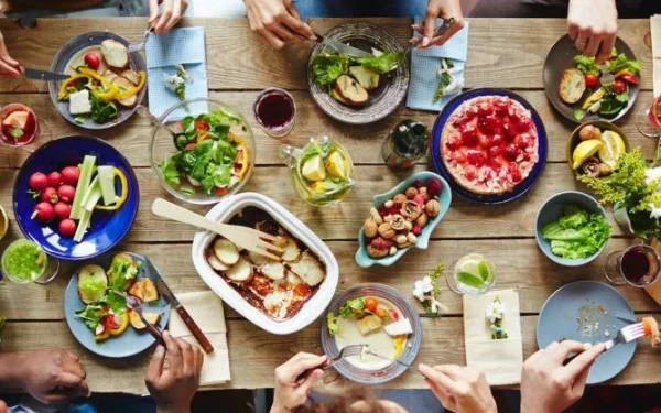 Eating after 5pm can increase the risk of what serious disease