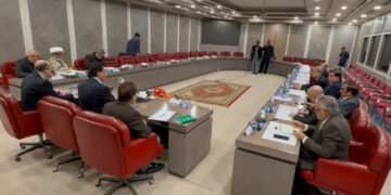 Negotiations between government committee and PTI begin