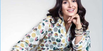 Ayeza Khan joins acting school