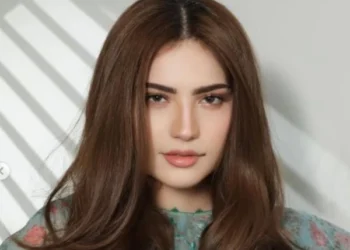 Neelam Munir slams actresses who undergo cosmetic surgery