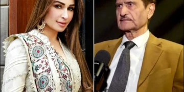 Nasir Adeeb apologizes to Reema with folded hands