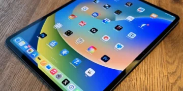 When will Apple launch its foldable device?