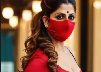 Indian actress marries Muslim artist, community expels her