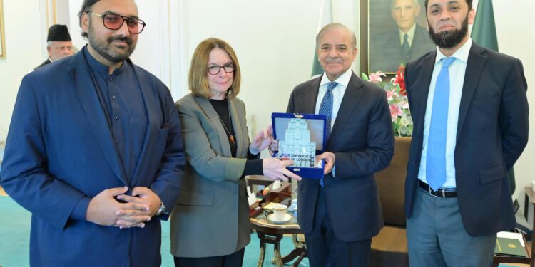 University of London Vice Chancellor , Professor Wendy Thomson and Saad Wasim , Regional Advisor South Asia called on Honourable Prime Minister of Pakistan.