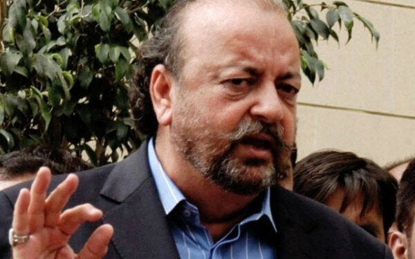 The country should be run according to the constitution, the federal government should consult with allies, Agha Siraj Durrani