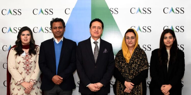 Experts Discuss Social Media and its Psychological Impacts on Youth Mental Health at CASS Lahore Roundtable