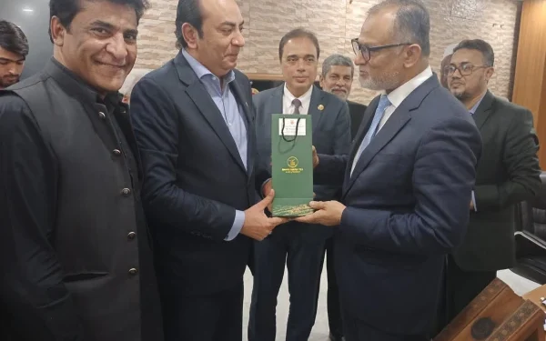 Pakistani trade delegation visits Bangladesh after 12 years