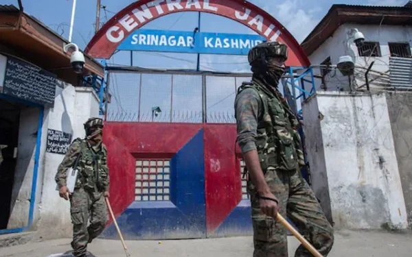 Indian security forces desecrate the Holy Quran in Srinagar Central Jail