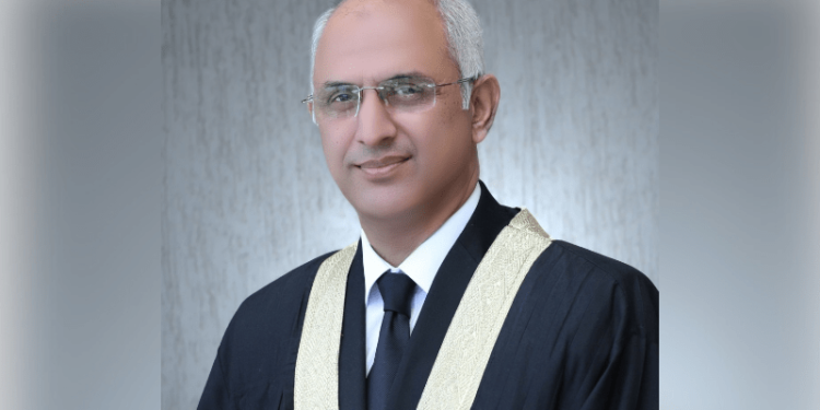 It is very difficult to prove a money trail, even Faiz Isa could not do it, Justice Kayani