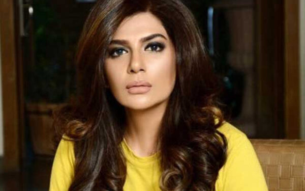 Actress Iffat Omar reveals about her youthful affairs