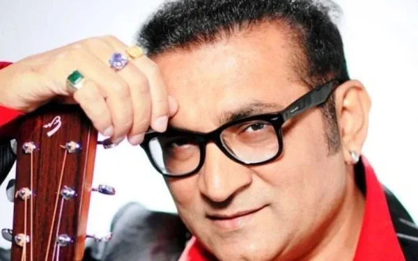 Legal notice issued to Indian singer for calling Gandhi 'father of Pakistan'