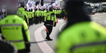 Attempt to arrest South Korean president fails