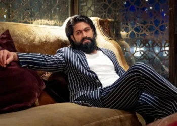 Indian actor who made films of Rs 200 crore from selling tea daily for Rs 50 daily