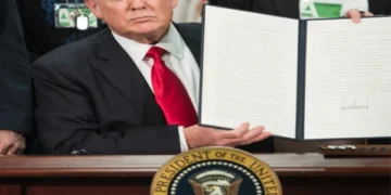 US President Donald Trump signs important decisions and begins administrative affairs