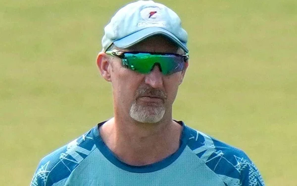 Which two players were a big mistake not to include in the Pakistan team? Jason Gillespie told