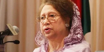Former Bangladesh Prime Minister Khaleda Zia Calls for Early Elections