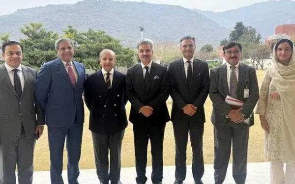 Chief Justice’s meeting with PM and opposition unwise, say experts