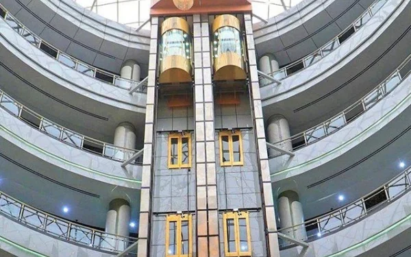 Taliban's feat; Built a 9-story commercial building equipped with modern facilities in just 3 years