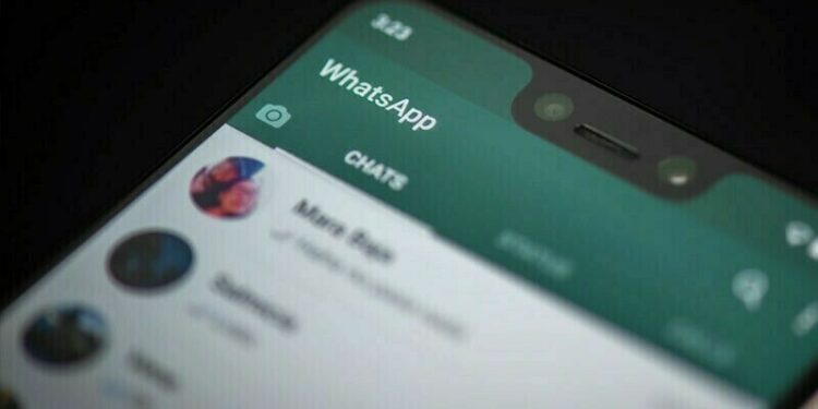 WhatsApp testing feature to share multiple images as stickers