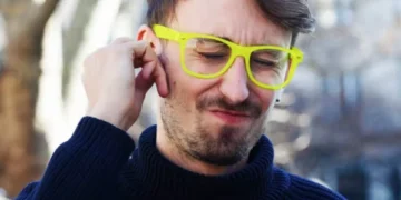 Tinnitus Linked to Dietary Deficiency: Experts Reveal New Findings