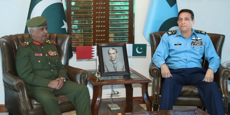 COMMANDER BAHRAIN NATIONAL GUARD CALLS ON AIR CHIEF