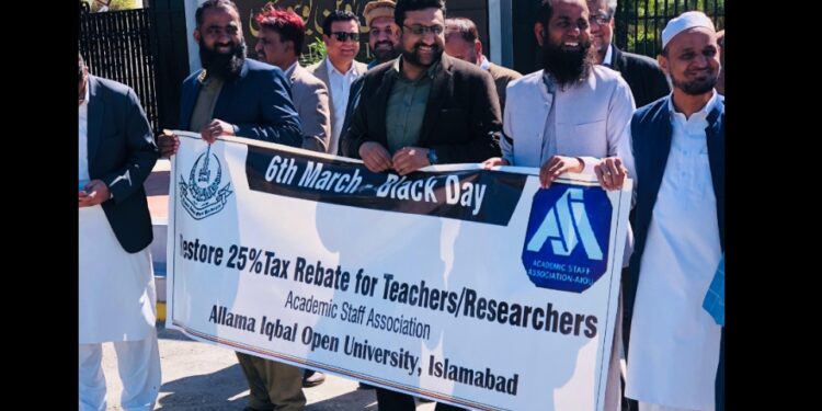 Academics Staff Association (ASA) of Allama Iqbal Open University (AIOU) Observed Protest Against Discontinuation of 25% Tax Rebate for Full Time Teachers and Researchers