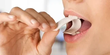 Chewing Bubble Gum Can Cause Dangerous Diseases!
