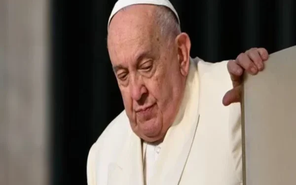 Pope Francis' condition worsens, transferred to ventilator