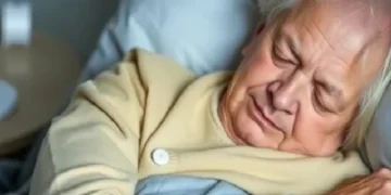 Excessive Daytime Sleepiness Linked to Increased Dementia Risk in Elderly Women