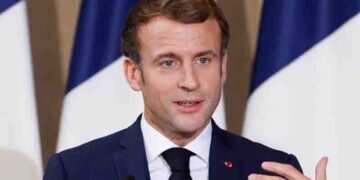Brussels, Putin may deviate from the agreements he signed, French President