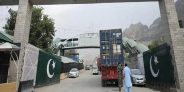 Firing, shelling between Pak-Afghan forces at Torkham border, 8 people including soldiers injured