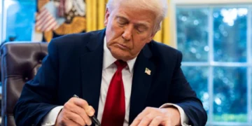 Trump Imposes 25% Tariff on Imported Cars in the US: A Major Shift in Trade Policy