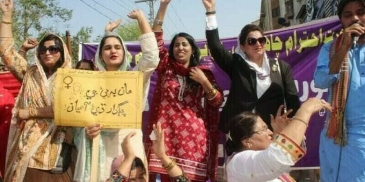 Women's March organizers announce to take out rally to D Chowk despite no permission