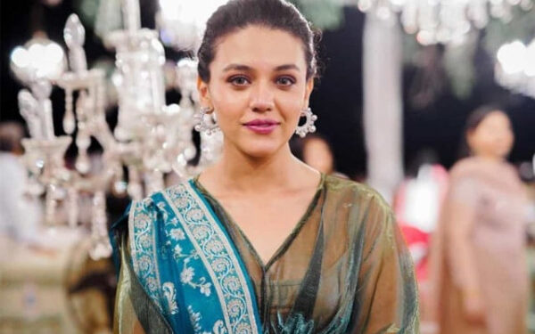 Zara Noor Abbas has been facing difficulties for criticizing the Pakistani drama industry