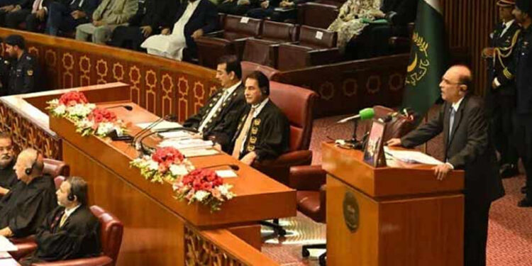 President Asif Zardari to address joint session of parliament today, tight security arrangements