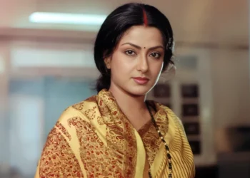 Senior Bollywood Actress Mooshumi Chatterjee Reveals She Slapped Misbehaving Superstars: A Bold Stand for Dignity