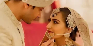 Hiba Bukhari Gets Emotional After Husband Areez Ahmed's Heartfelt Confession on Live TV