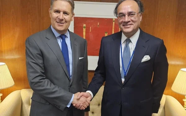 Finance Minister Muhammad Aurangzeb Engages with U.S. Official to Address Trade Imbalance and Strengthen Bilateral Economic Ties