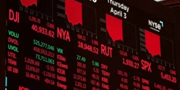 Wall Street Suffers Biggest Daily Drop After Trump Tariffs: Market Faces Sharp Bearish Trend