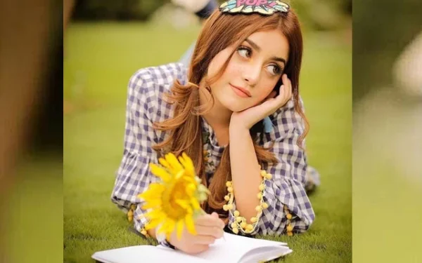 Alizeh Shah’s Relationship with a Mysterious Man Sparks Fan Curiosity: Is a New Romance Brewing?