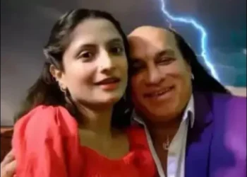 Chahat Fateh Ali Khan Defends Controversial Songs and Behavior in Podcast Appearance