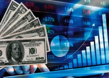 Severe Decline in Pakistan Stock Exchange as Dollar Weakens: Market Sentiment Shaken
