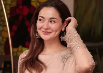 Who Introduced Hania Aamir to Showbiz? Hareem Farooq Shares the Inspiring Story