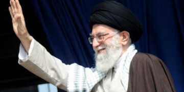 America felt that Iran would completely destroy the Zionist regime, so it joined the war, Khamenei